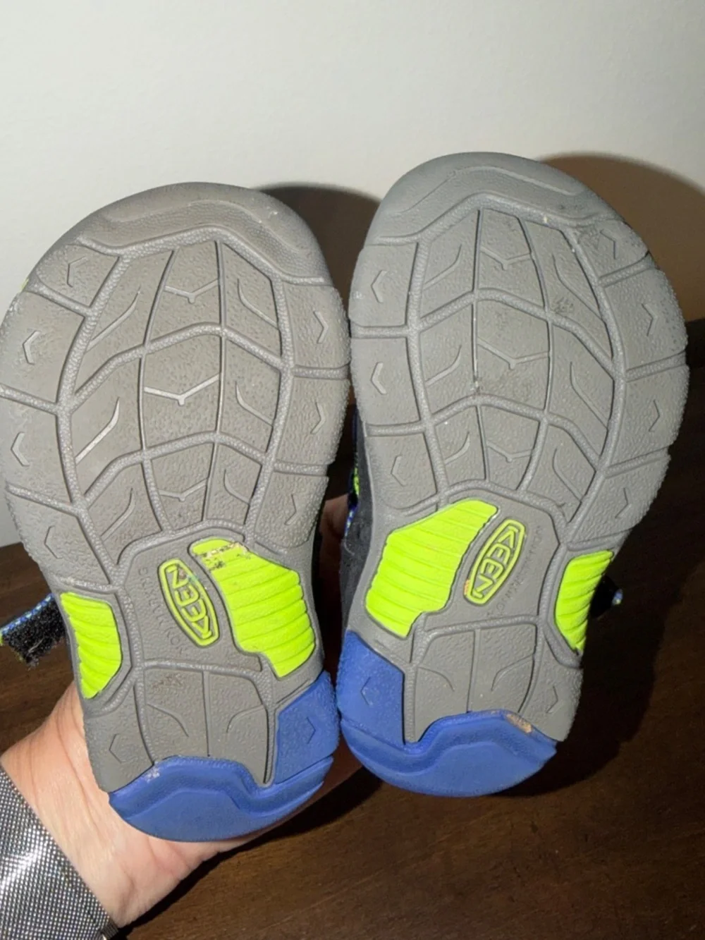 Keen Little Kids Blue w/green Waterproof Sport Sandals Sz 6 Rubber Toe EUC